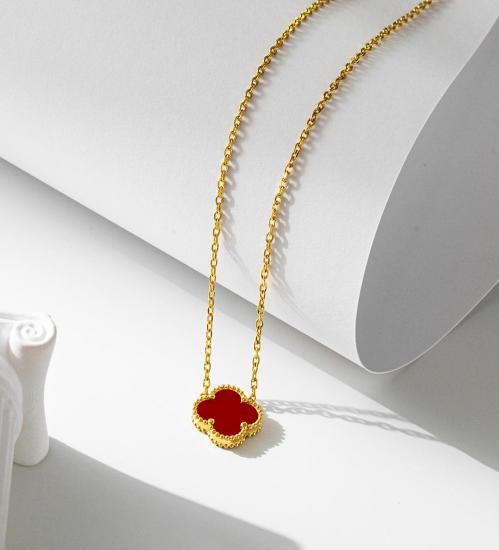 Minimalist Clover Pendant Necklace - Scarlet Red & PVD Gold