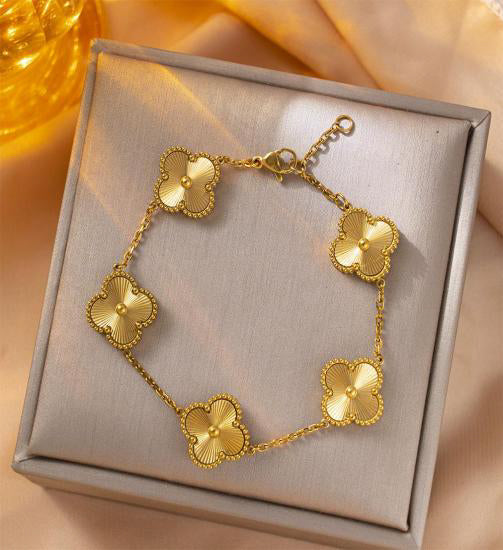Guilloché Sculpted Clover Bracelet - Textured Pure Gold Tone